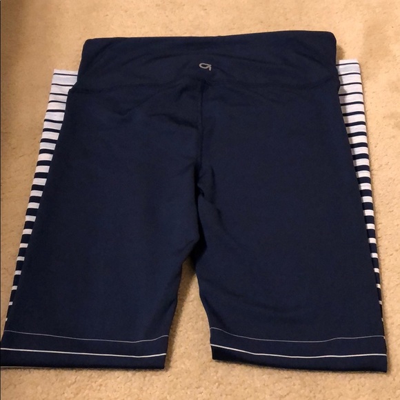 Workout pants - Picture 3 of 4